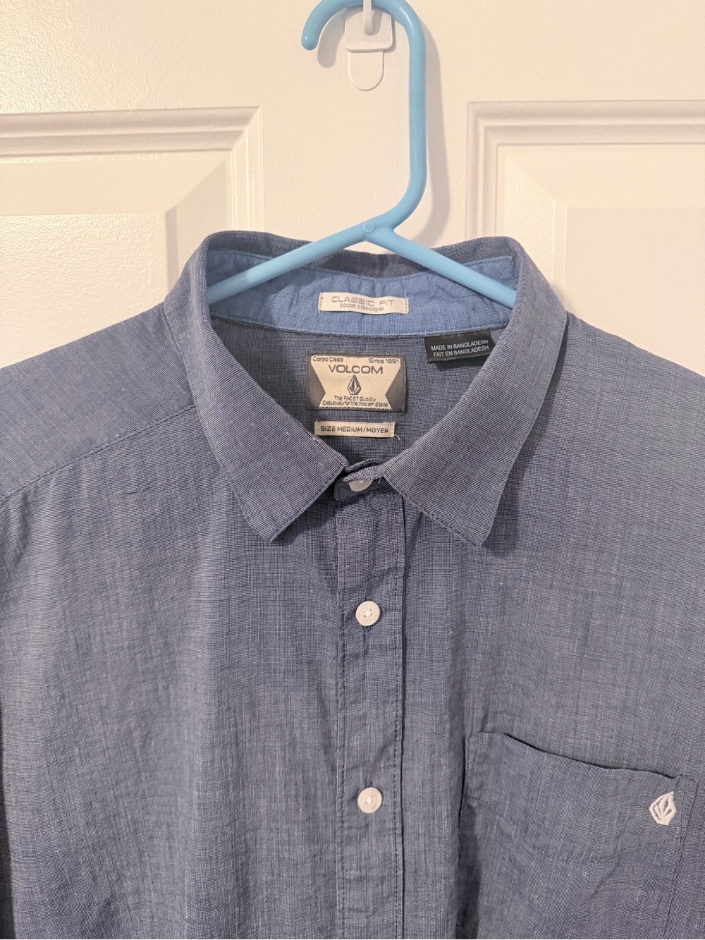 Volcom Men's Chambray Blue Casual Button-Down Shirt